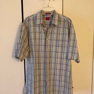 Causal men short sleeve button down shirt